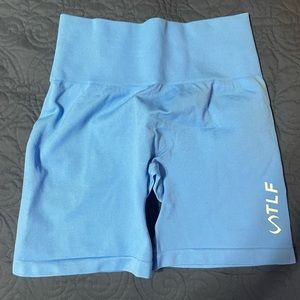 TLF SCULPT SEAMLESS SCRUNCH BUTT SHORTS - blue